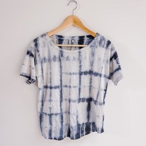 Calvin Klein Size Medium T-Shirt